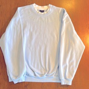 Cracker Barrel 2XL light blue winter-themed sweatshirt
